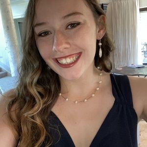 Meet your Posher, Alli